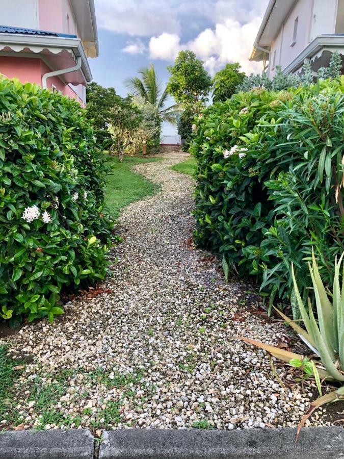 Appartement Au Bord de Mer Le Moule Exterior foto